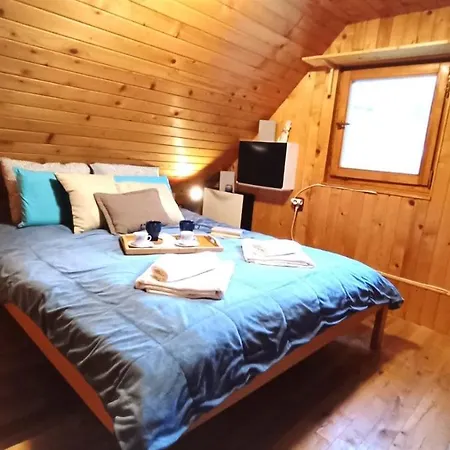 Vikendica Boki I Maki Holiday home *