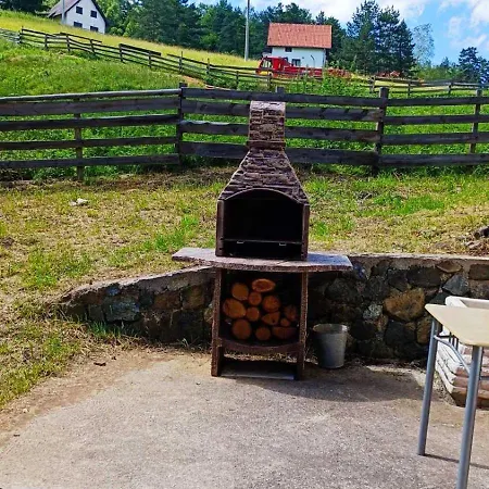 Vikendica Boki I Maki Holiday home *