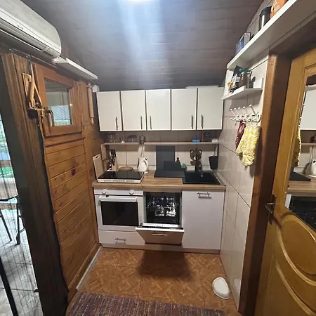 Vikendica Boki I Maki Divcibare