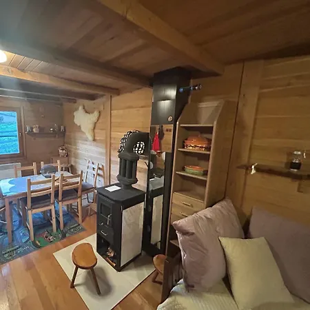 Vikendica Boki I Maki * Divcibare