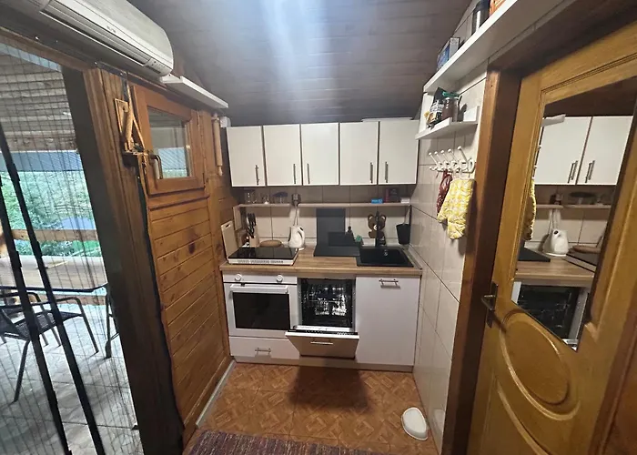 Vikendica Boki I Maki Divcibare