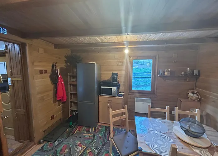 Vikendica Boki I Maki Vikendica